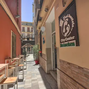  Auberge de jeunesse Feel Center